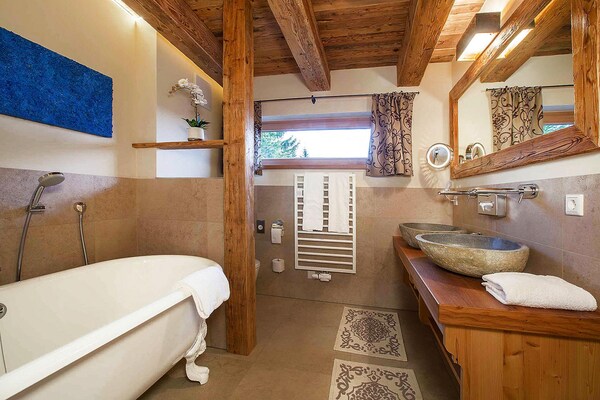 Chalet Edelweißalm: Luxe & SPA met panoramisch uitzicht in Königsleiten - thumbnail 6