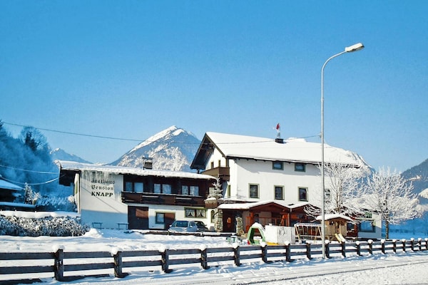 Modern penthouse appartement in Strass im Zillertal voor 8 personen - thumbnail 3