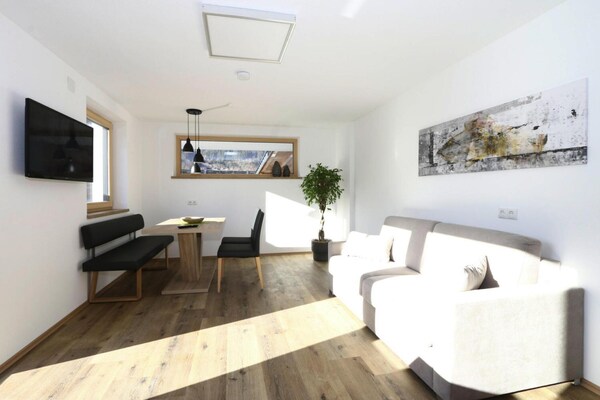 Op 500 m van het meer: modern appartement in Aschau - thumbnail 4