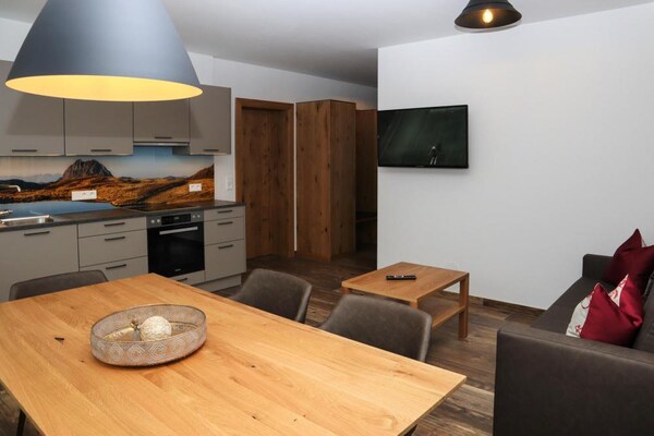 Baderhäusl: Modern appartement met wellness in hartje Bramberg am Wildkogel - thumbnail 6