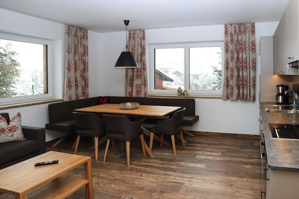 Luxe appartement aan de golfbaan met sauna in Bramberg - thumbnail 2