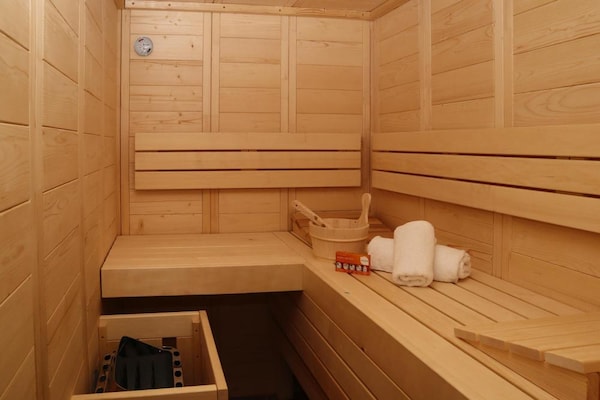 Luxe appartement aan de golfbaan met sauna in Bramberg - thumbnail 5