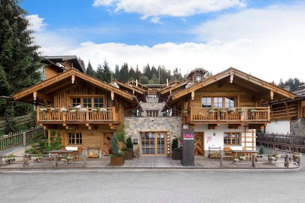 Vrijstaand 6-persoons chalet met privé spa & sauna in Flachau - thumbnail 1
