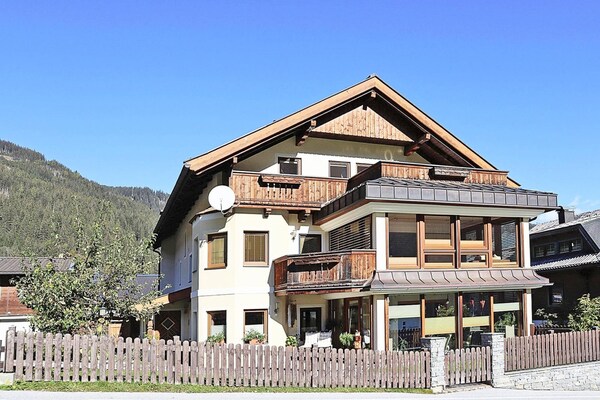 Knus appartement in Krimml met panoramisch bergzicht - thumbnail 2