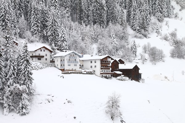Gezellig appartement in Ischgl met bergzicht en skibus voor de deur - thumbnail 6