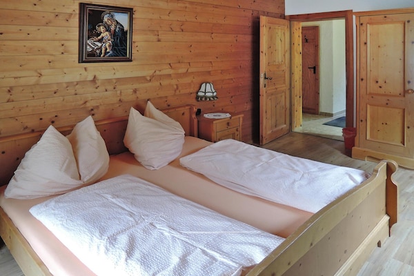Rustiek appartement aan de golfbaan met uitzicht op de Grossglockner - thumbnail 6
