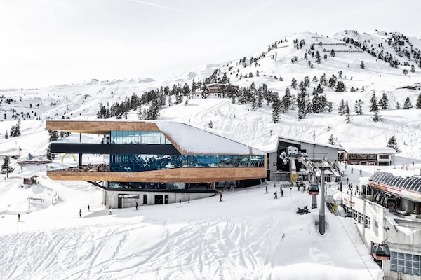 Amethyst loft: sauna op het balkon direct aan de piste in Kaltenbach - thumbnail 1