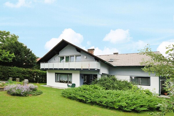 Op 900 m van het meer: Ruim appartement in St. Kanzian am Klopeiner See - thumbnail 1