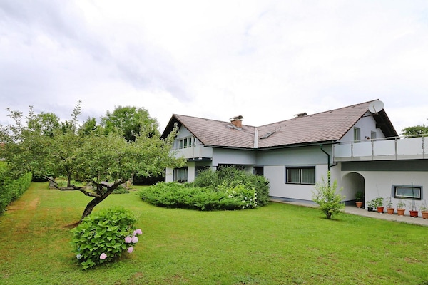 Op 900 m van het meer: Ruim appartement in St. Kanzian am Klopeiner See - thumbnail 3