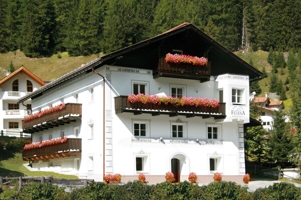 Zonnig appartement voor 4 in Mathon, Ischgl met bergzicht - thumbnail 1