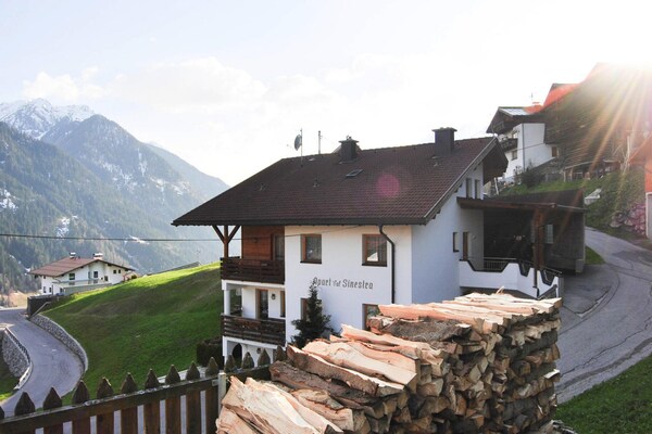 Zonnig appartement voor 4 personen in Kappl, regio Silvretta - thumbnail 2