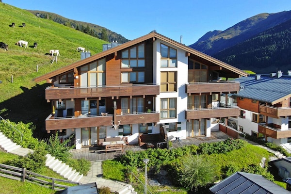 Modern appartement Edelweißanger in het bergdorpsje Königsleiten - thumbnail 1