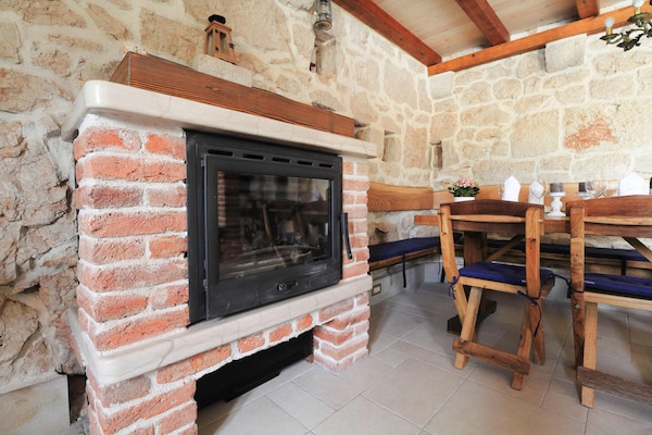 Authentiek stenen huis met privézwembad bij Makarska – Villa Mons - thumbnail 5