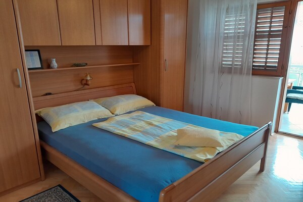 Licht appartement op 80m van zee in Biograd voor 5 personen - thumbnail 4