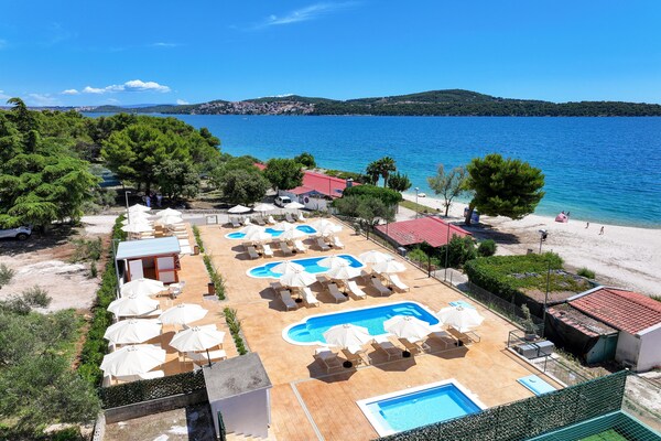 Superior appartement aan zee in vakantiepark Medena, Trogir - thumbnail 4