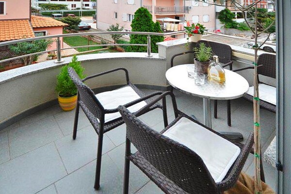 Knus appartement voor 3 op vakantiepark, 900m van zee en Rovinj - thumbnail 5
