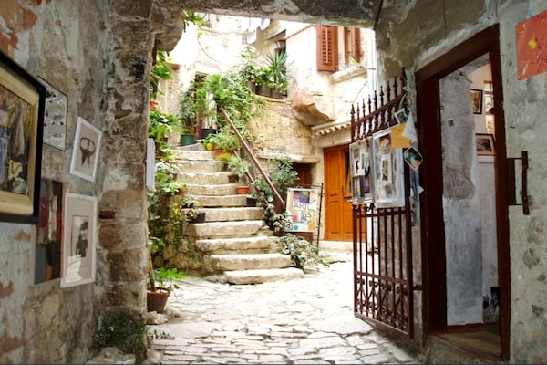 3-persoons appartement in Rovinj op 900 m van de zee - thumbnail 6