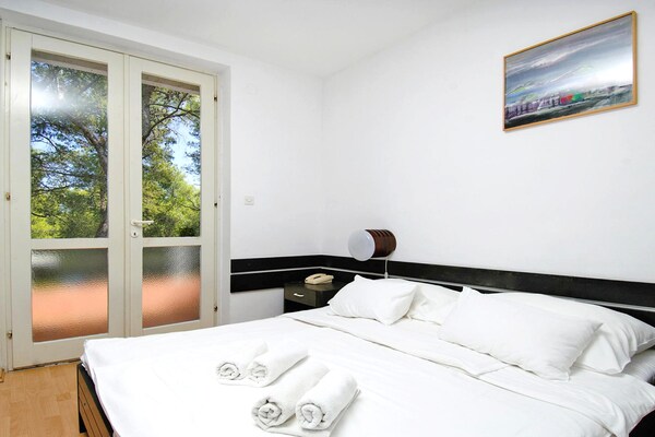 Vintage appartement op resort aan zee in Jelsa, Hvar – 4 personen - thumbnail 5