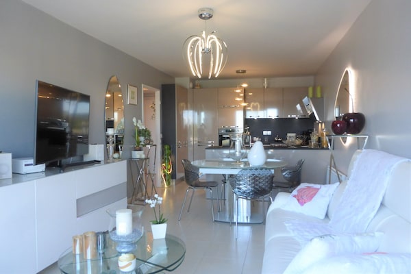 Modern appartement met panoramisch zeezicht in Mandelieu-la-Napoule - thumbnail 5