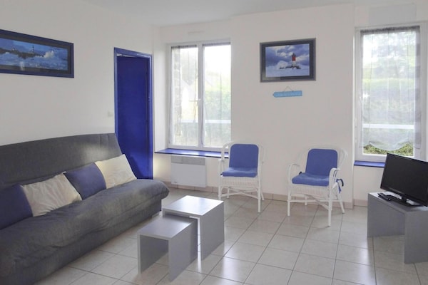 Bretonse stenen woning vlakbij strand Godelins, Étables-sur-Mer - thumbnail 1