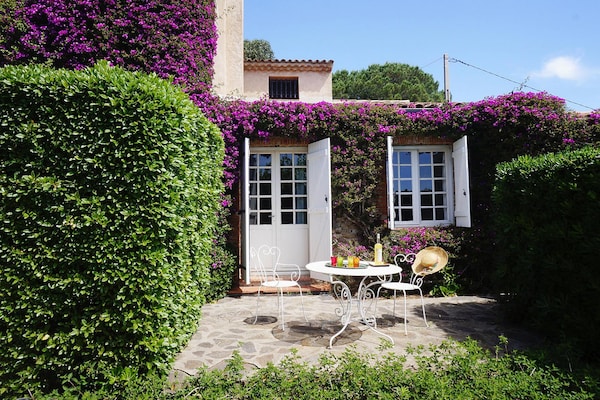 Sfeervol vakantiehuis in Roquebrune-sur-Argens met panoramisch uitzicht - thumbnail 1