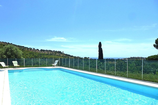Sfeervol vakantiehuis in Roquebrune-sur-Argens met panoramisch uitzicht - thumbnail 2