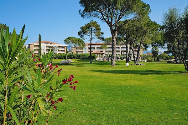 Modern appartement voor 6 aan het zwembad in Porto-Vecchio - thumbnail 6