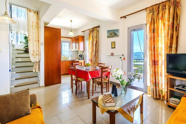 Villa Marilena: Vrijstaand vakantiehuis met privézwembad en panoramisch zeezicht - thumbnail 5