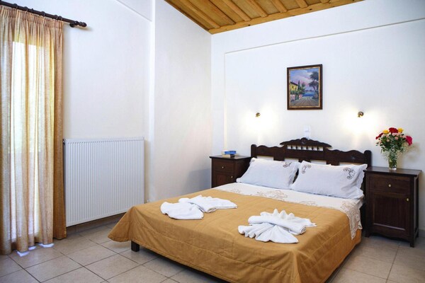 Comfortabel appartement in Drosia met zwembad, dichtbij zee - thumbnail 5