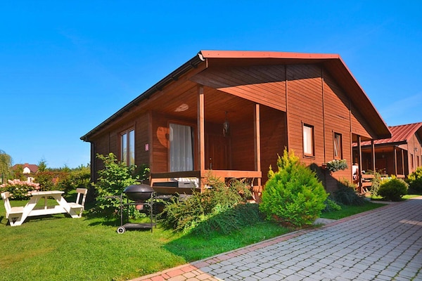 Rustgevend vakantiehuis in Wicie nabij het Baltische strand - thumbnail 1