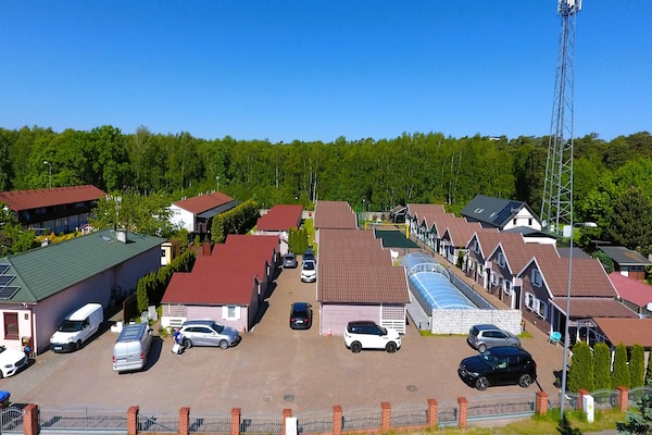 Gezinsbungalow met verwarmd zwembad op 850 meter van het strand in Miedzyzdroje - thumbnail 4