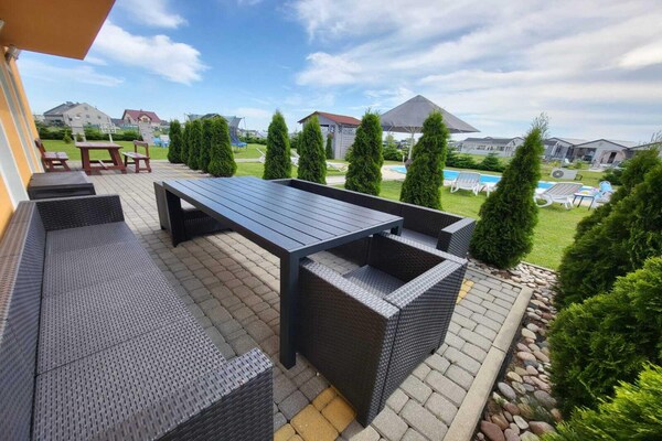 Op 1,0 km van zee: Luxe appartement met wellness in Gaski - thumbnail 5