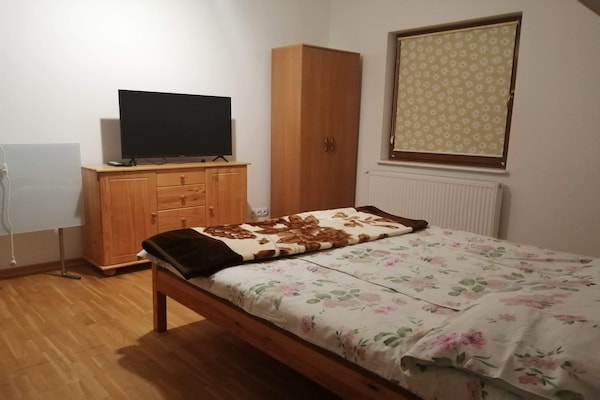 Ruim vakantiehuis voor 8 personen, 150m van het meer in Kretowiny - thumbnail 6