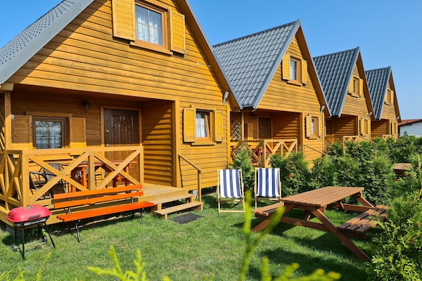 Vrijstaand vakantiehuis op 150 meter van het strand in Jarosławiec - thumbnail 1