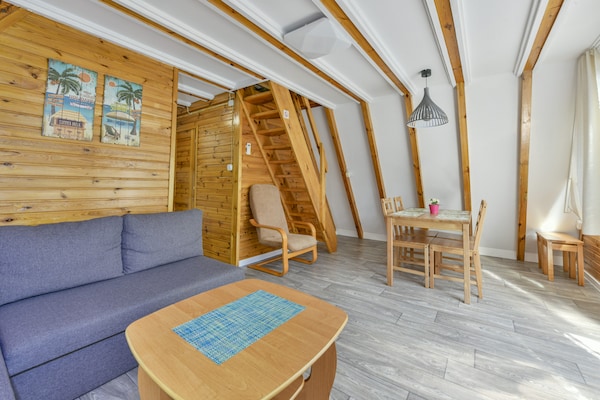 Houten vakantiehuis voor 5 in bosrijk resort bij strand Kołobrzeg - thumbnail 4