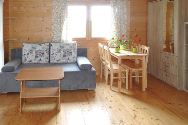 Knusse bungalow voor 4 op omheind perceel, 2 km van strand en meer - thumbnail 3