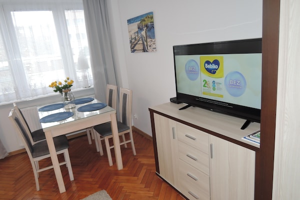 Op 900 m van zee: sfeervol appartement in centrum Swinoujscie - thumbnail 6