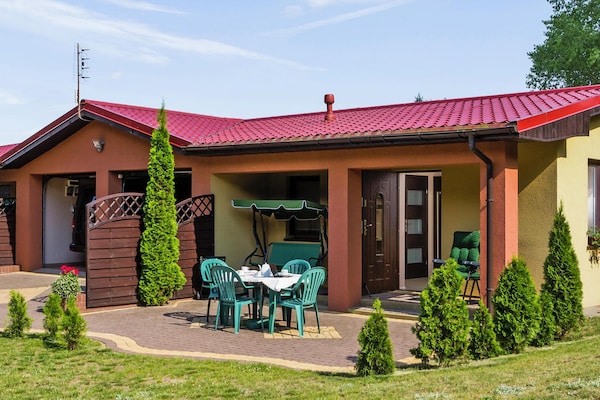 Knusse vakantiewoning voor 4 in Dargobadz met grote tuin, vlakbij meer en zee - thumbnail 2
