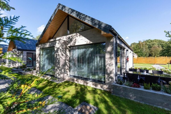 Elegant vakantiehuis op 300m van strand in Ustronie Morskie - thumbnail 1