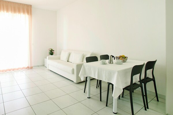 Residence Miriam Pietra Ligure A2 – Knus appartement vlakbij zee - thumbnail 3
