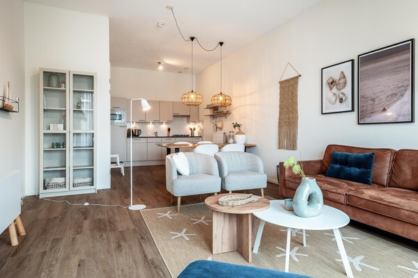 Luxe appartement met havenzicht in Scheveningen, 900m van het strand - thumbnail 4