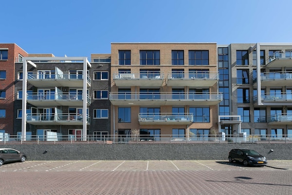 Luxe appartement met zeezicht in Scheveningen, 5 personen, privéparkeerplaats - thumbnail 1