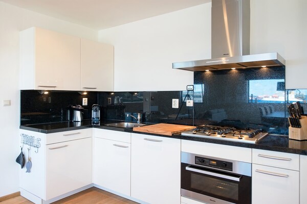 Luxueus appartement met zeezicht in hartje Scheveningen Haven - thumbnail 4