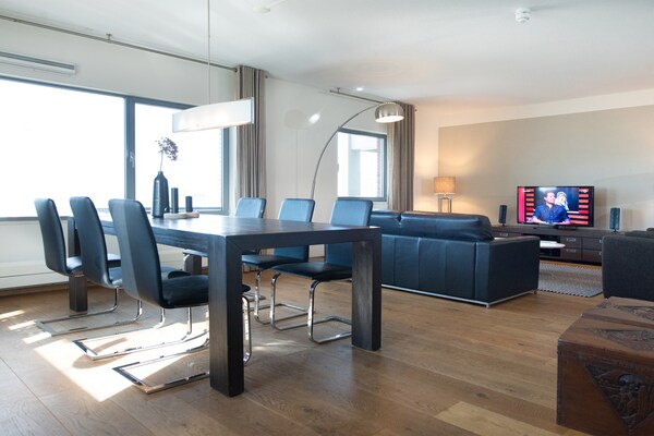 Luxueus appartement met zeezicht in Scheveningen Haven, 6 pers., 120m² - thumbnail 1