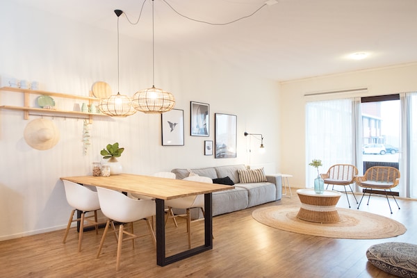 Luxe havenappartement met zeezicht en terras in Scheveningen - thumbnail 1