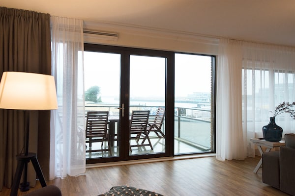 Luxe zeezichtappartement 153m² met twee balkons aan Scheveningse haven - thumbnail 4
