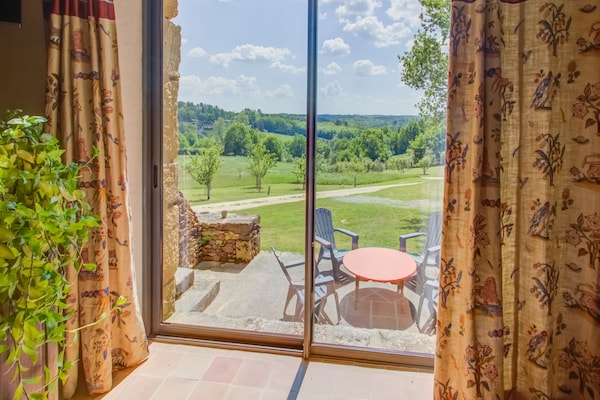 Vrijstaand vakantiehuis met tuin bij Sarlat en Rocamadour - thumbnail 3