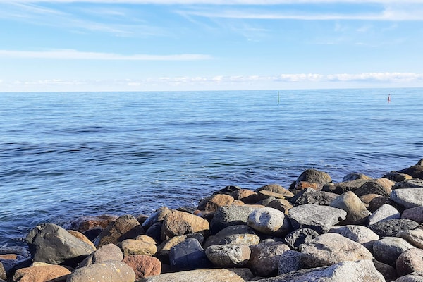 Op 600 m van zee: Modern vakantiehuis in Væggerløse met whirlpool - thumbnail 6