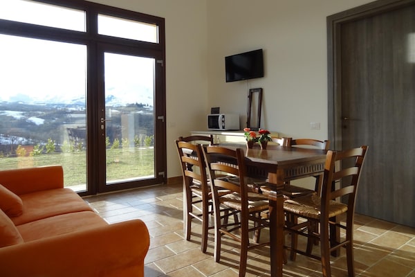 Authentiek appartement in Monti Sibillini met zwembad en panoramisch uitzicht - thumbnail 6