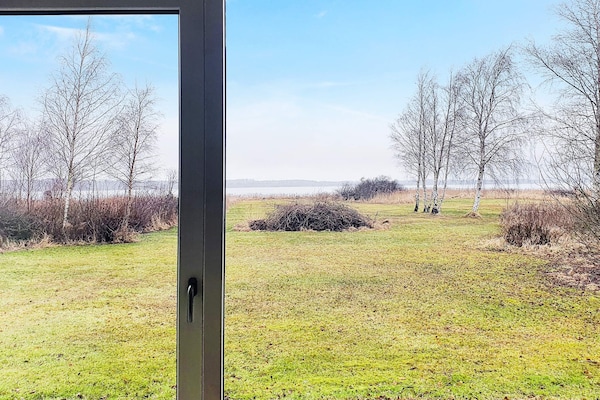 Direct aan zee: volledig gerenoveerd vakantiehuis voor 6 personen in Jægerspris - thumbnail 4